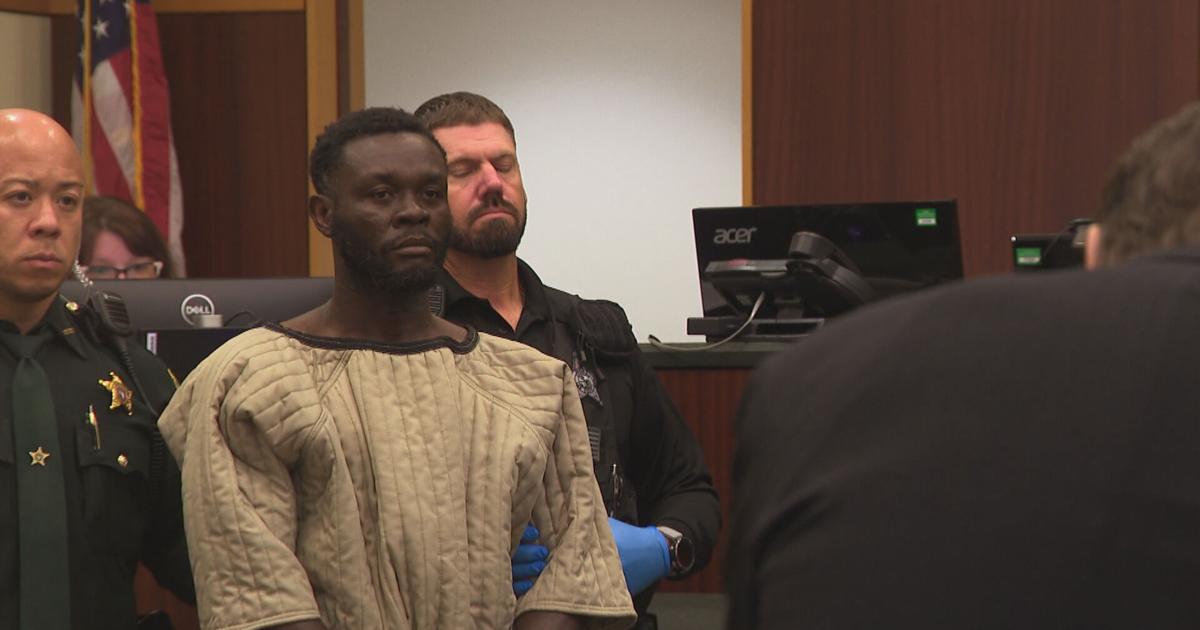 The Fort Myers mallet killing case is back in court and spilling into a national immigration fight cover image